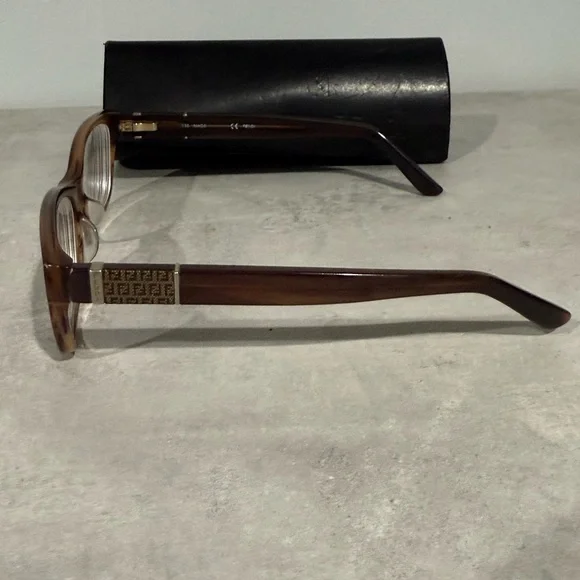 FENDI - Eyeglass Frame in Tortoise - Picture 4 of 7